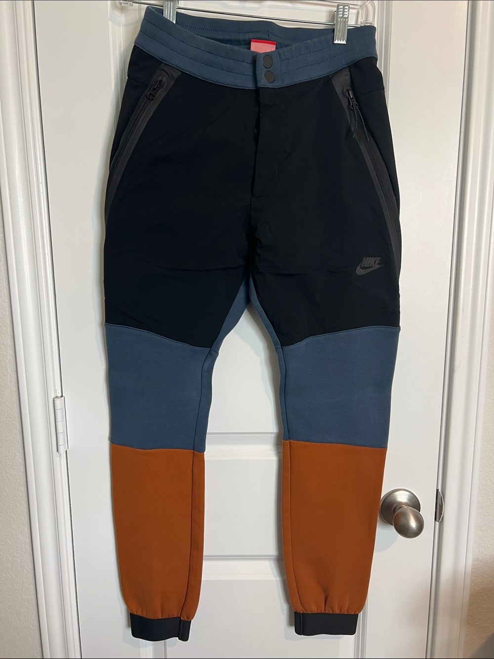 Nike Men's Black, Blue & Rust Colorblock Jogger Sweatpants